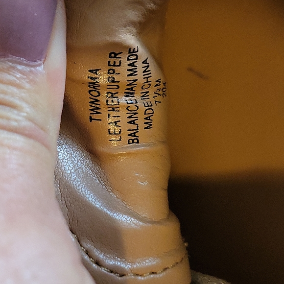 Tommy Hilfiger Women's Suede Shoes Size 7 1/2 - Picture 11 of 11